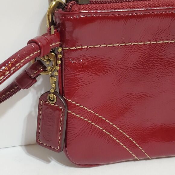 Coach Patent Leather Zip Top Wristlet Wallet Pouch Burgundy Red Color Bronze Hdw - Picture 2 of 8